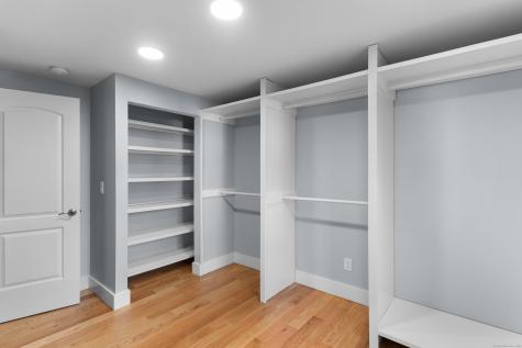 123 Exeter Street Bridgeport CT 06606