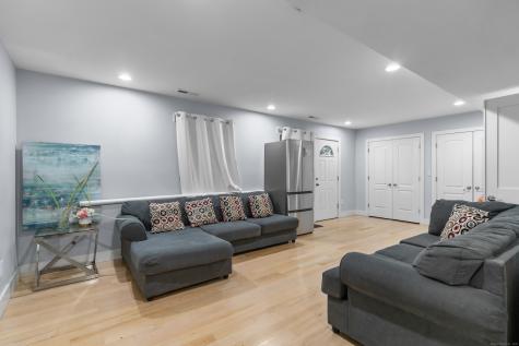 123 Exeter Street Bridgeport CT 06606