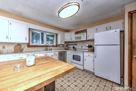 37 Deer Park Road Simsbury CT 06089
