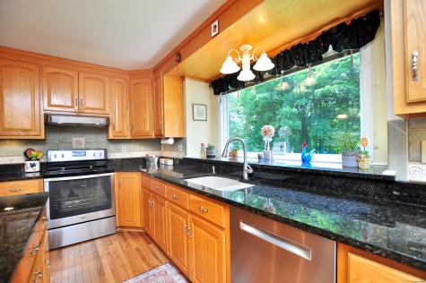 18 Bayberry Lane New Milford CT 06776