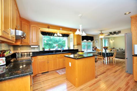 18 Bayberry Lane New Milford CT 06776