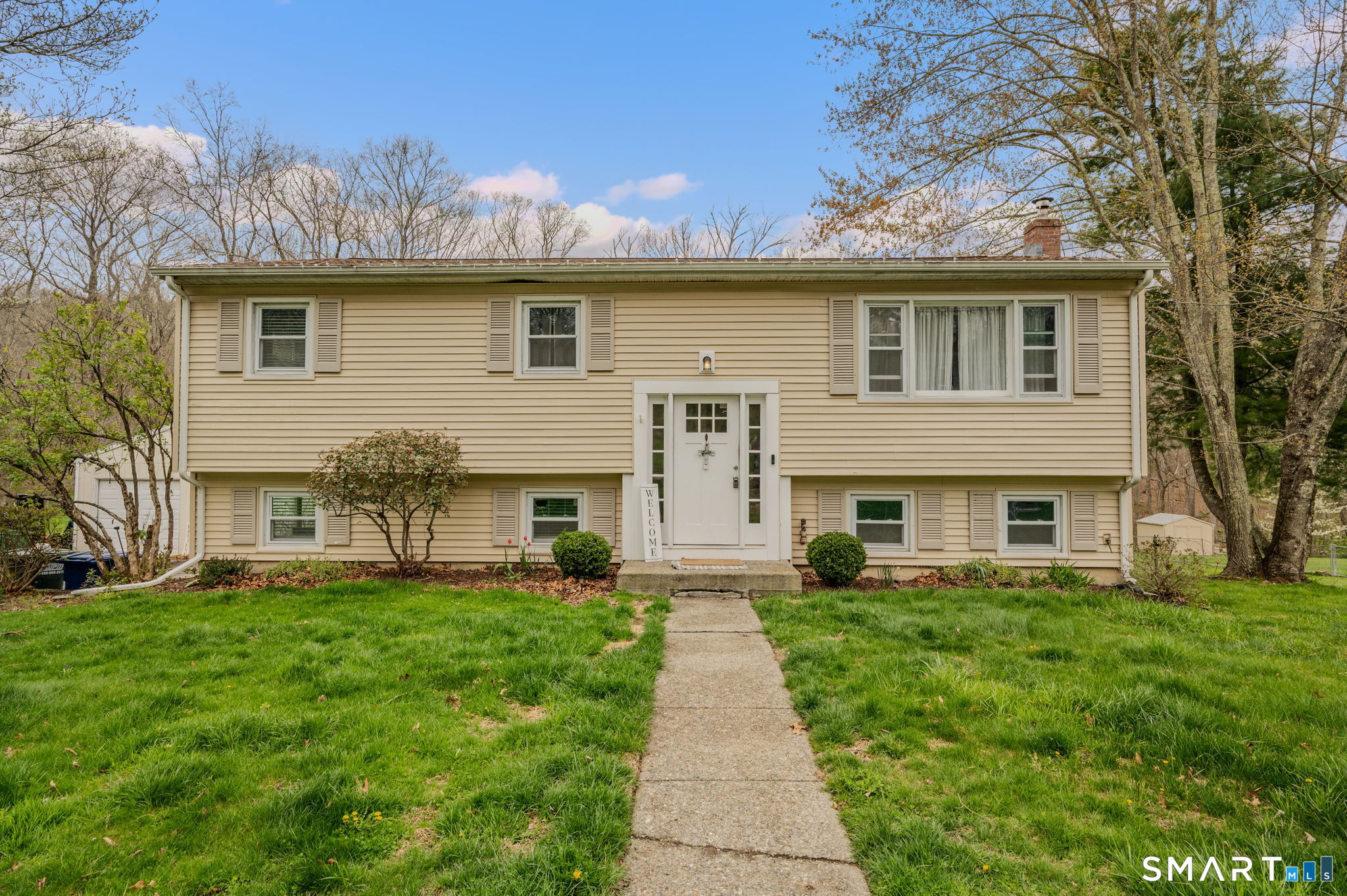 20 Willow Lane Ledyard CT 06339
