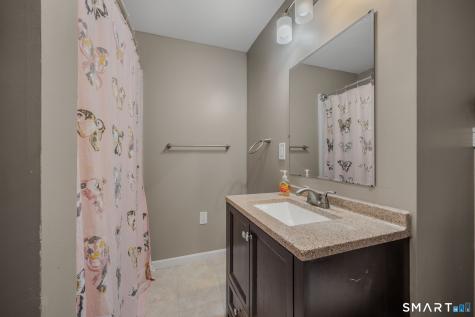 20 Willow Lane Ledyard CT 06339
