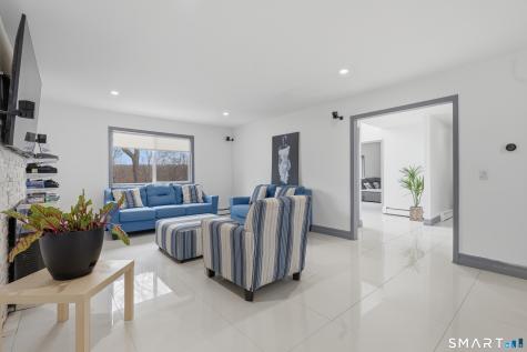16 Raquel Drive Danbury CT 06811