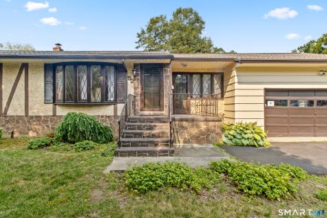 52 Grove Road North Haven CT 06473