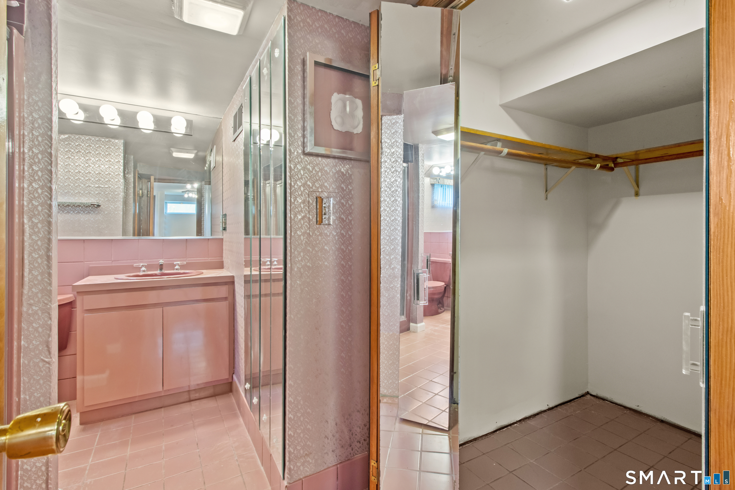 52 Grove Road North Haven CT 06473