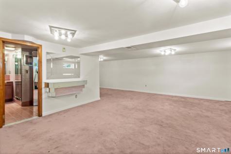 52 Grove Road North Haven CT 06473