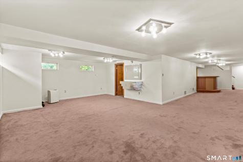 52 Grove Road North Haven CT 06473