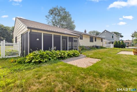 52 Grove Road North Haven CT 06473