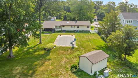 52 Grove Road North Haven CT 06473