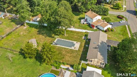 52 Grove Road North Haven CT 06473