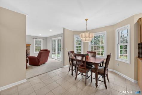 5 Barbaras Way Ellington CT 06029