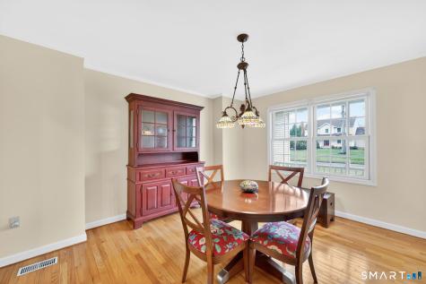 5 Barbaras Way Ellington CT 06029
