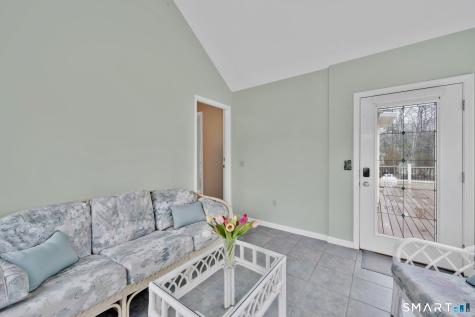5 Barbaras Way Ellington CT 06029