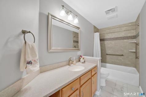 5 Barbaras Way Ellington CT 06029