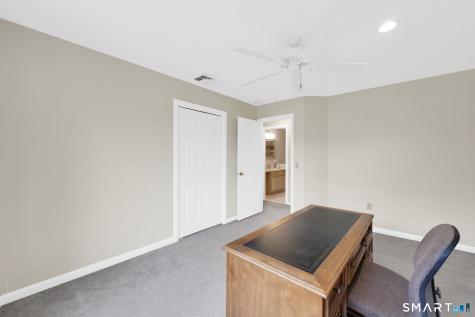 5 Barbaras Way Ellington CT 06029