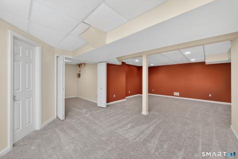 5 Barbaras Way Ellington CT 06029