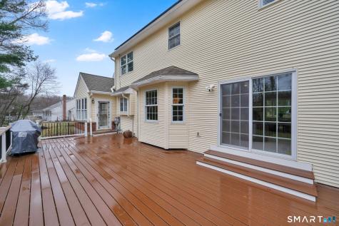 5 Barbaras Way Ellington CT 06029