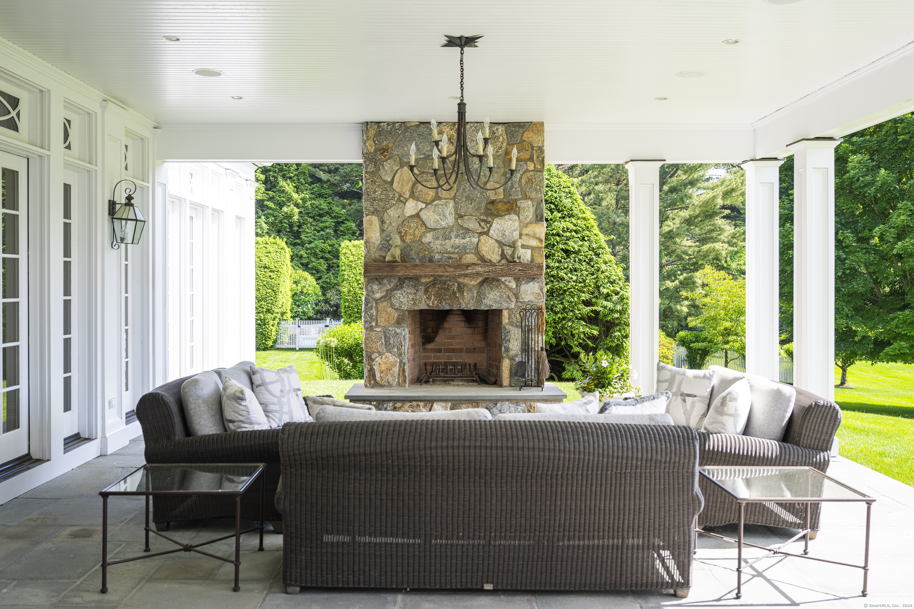 865 Hollow Tree Ridge Road Darien CT 06820