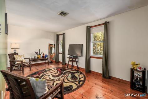 81 Meeting House Road Haddam CT 06438