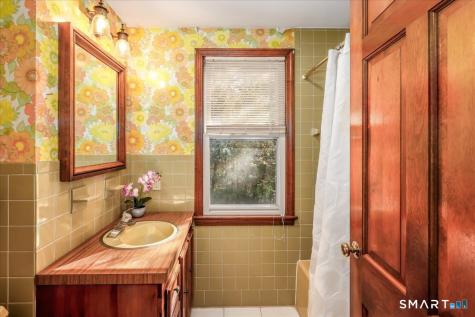 81 Meeting House Road Haddam CT 06438