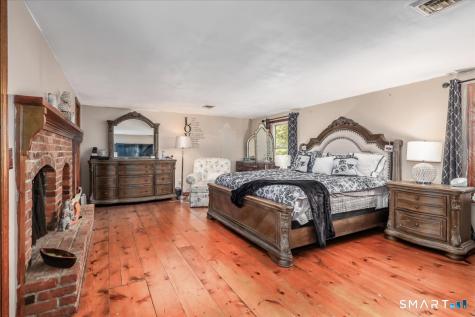 81 Meeting House Road Haddam CT 06438