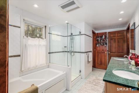 81 Meeting House Road Haddam CT 06438