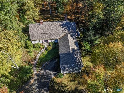 81 Meeting House Road Haddam CT 06438