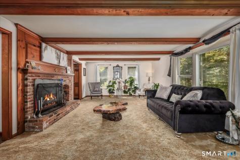 81 Meeting House Road Haddam CT 06438