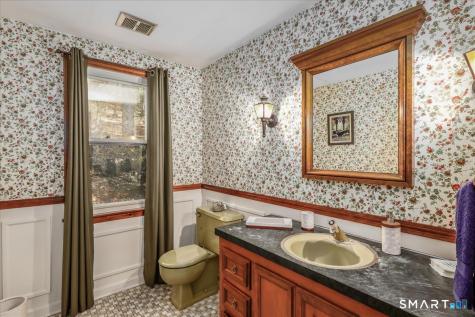 81 Meeting House Road Haddam CT 06438