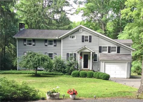 37 Station Road Redding CT 06896