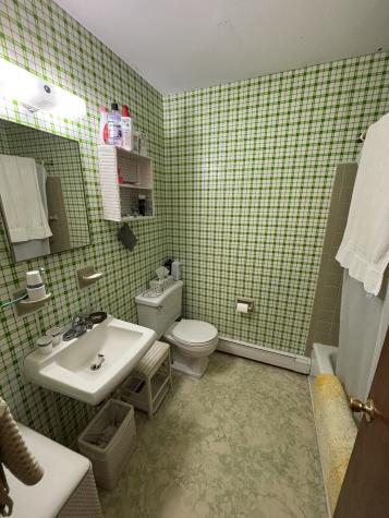 24 Clayton Road Danbury CT 06811