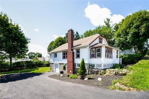 34 Hotchkiss Street Waterbury CT 06704