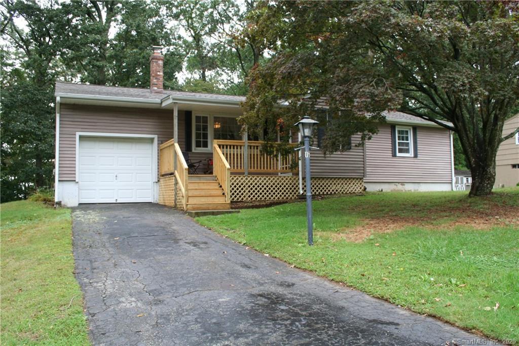 17 Ledgewood Drive Ledyard CT 06335