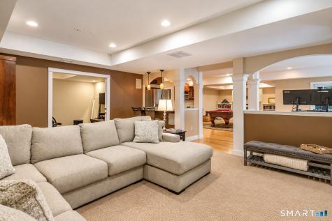 15 Saint Michaels Court Avon CT 06001
