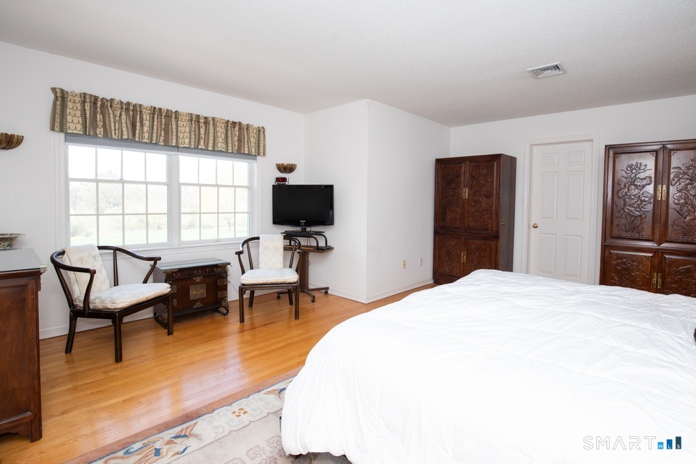735 Cook Hill Road Cheshire CT 06410