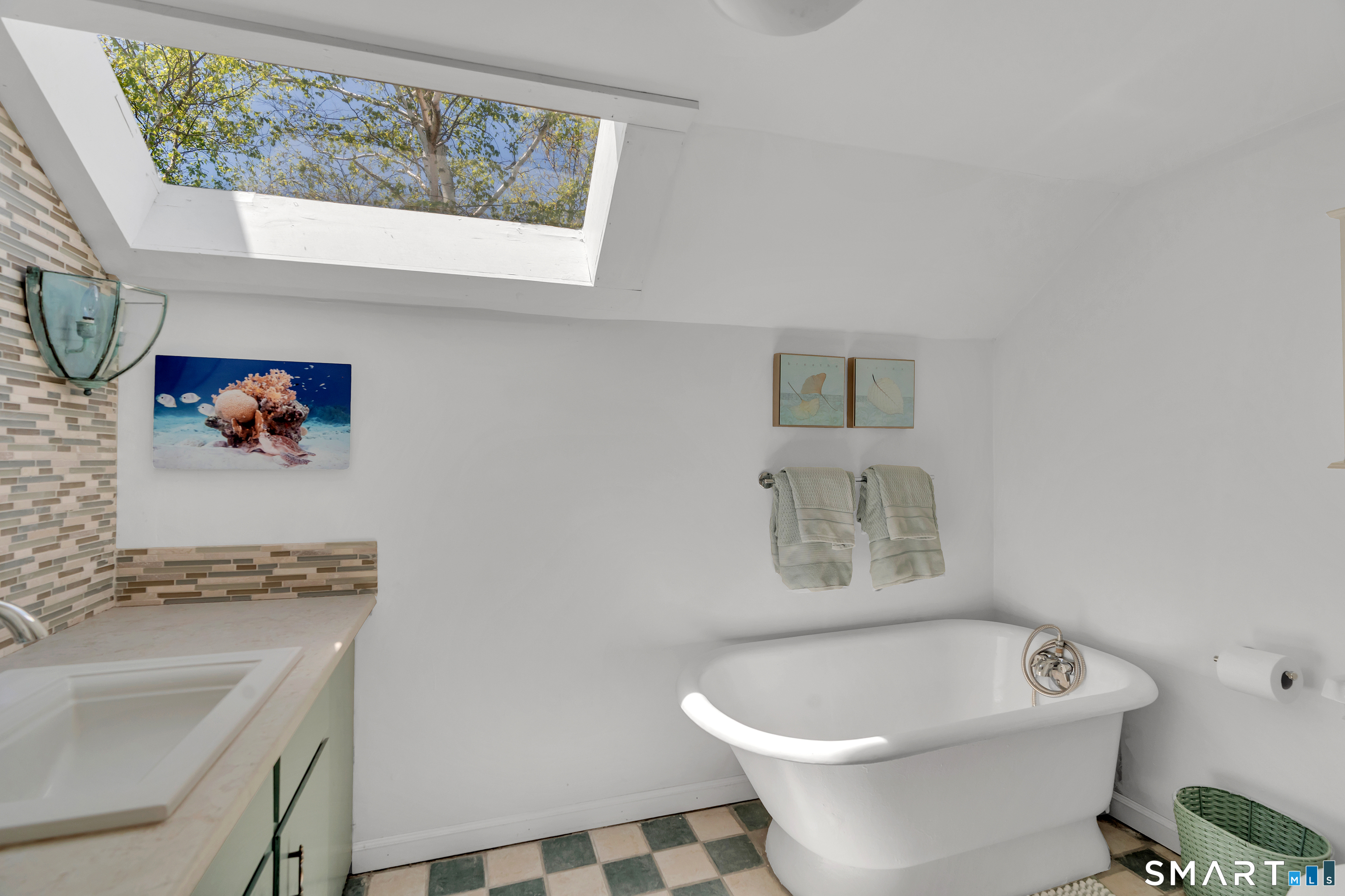 23 Cherry Street East Lyme CT 06357