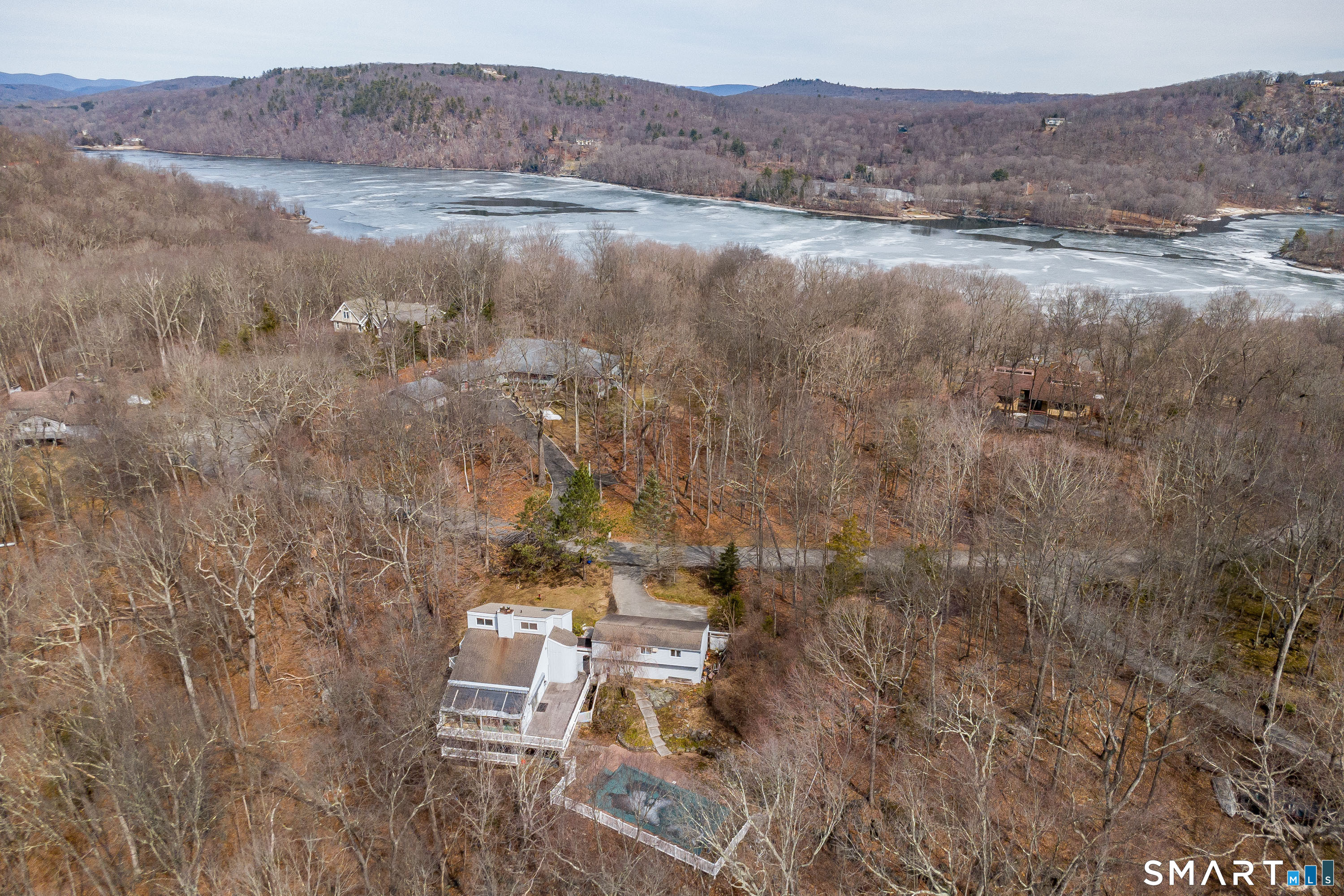 11 Chestnut Hill Road Sherman CT 06784