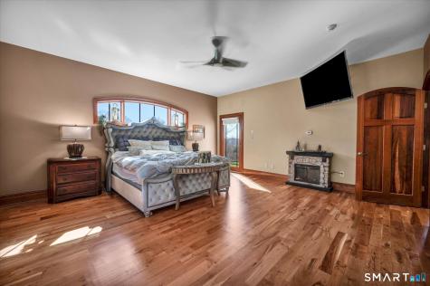 72 Village Gate Drive Southington CT 06489