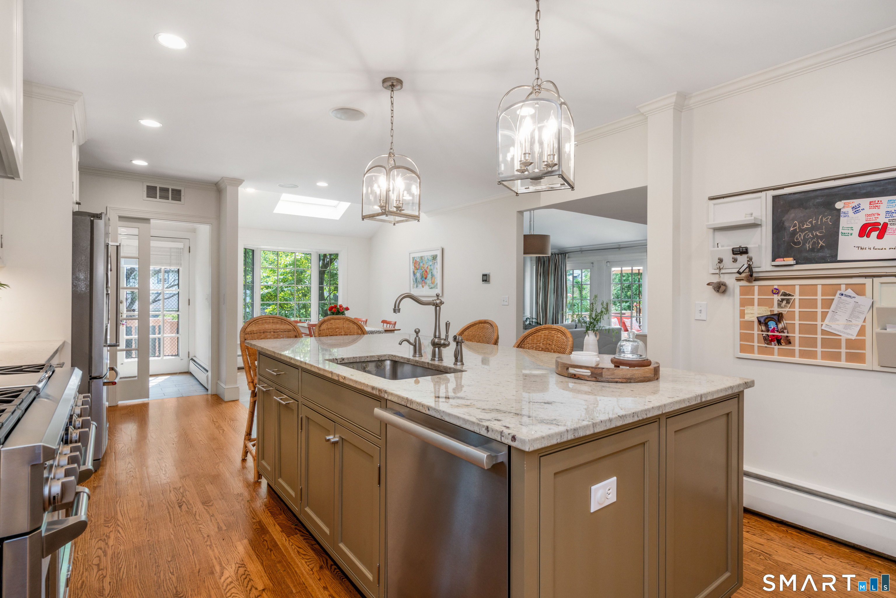 20 Fernwood Road West Hartford CT 06119