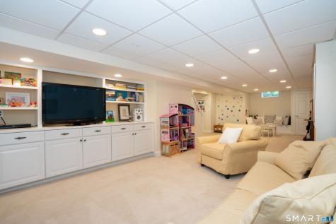 20 Fernwood Road West Hartford CT 06119