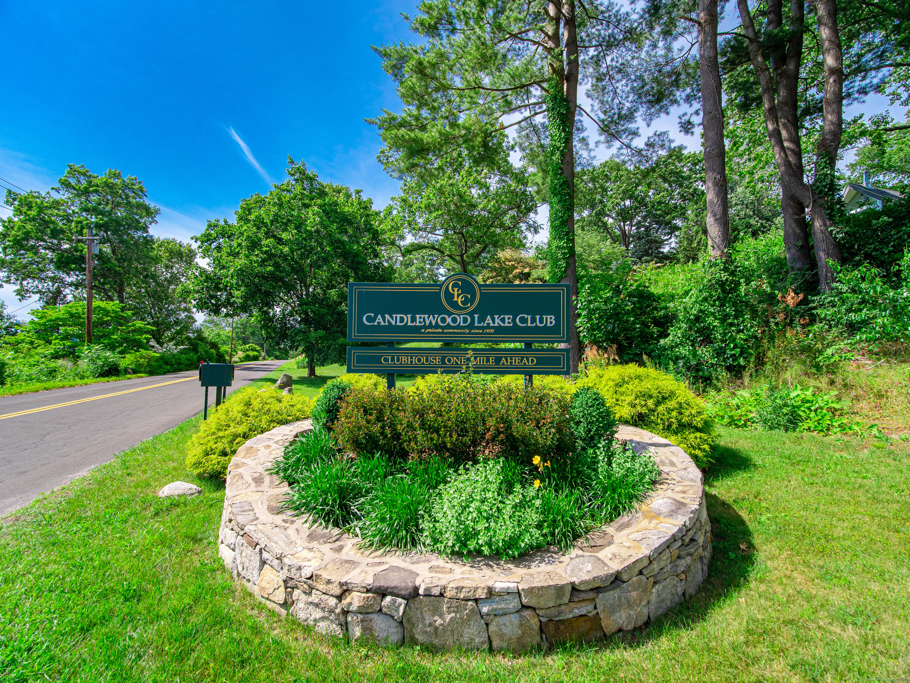 2 Meadow Lane New Milford CT 06776