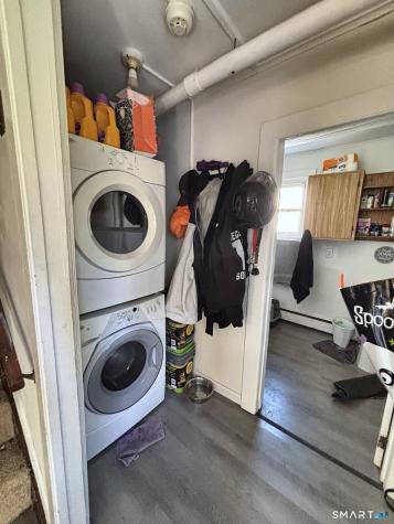 4 Burgeville Court Groton CT 06340
