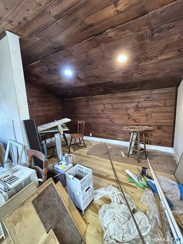 4 Burgeville Court Groton CT 06340
