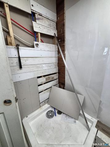 4 Burgeville Court Groton CT 06340