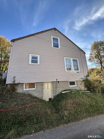 4 Burgeville Court Groton CT 06340