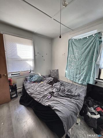 4 Burgeville Court Groton CT 06340