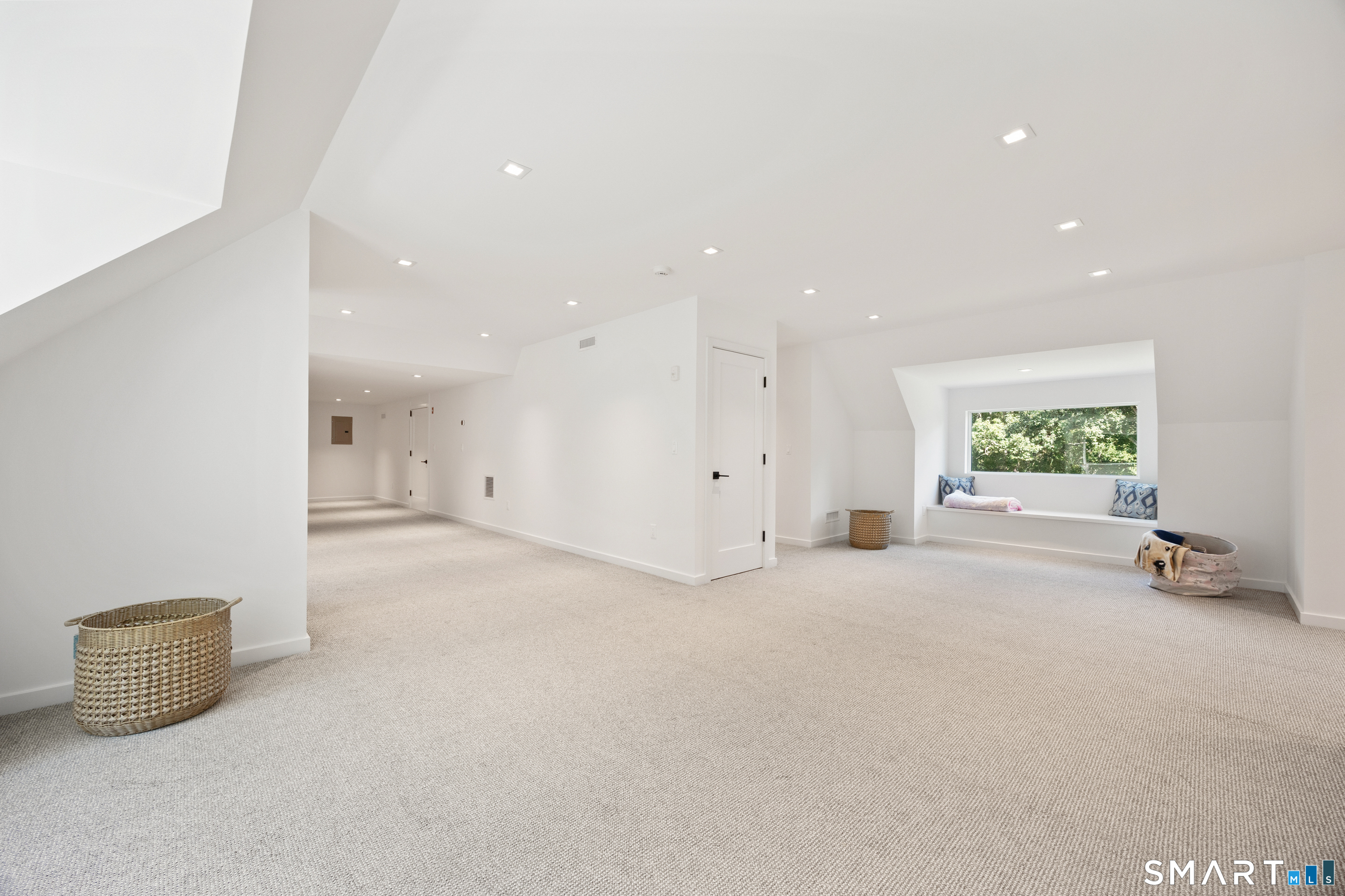 1 Twin Oaks Lane Westport CT 06880