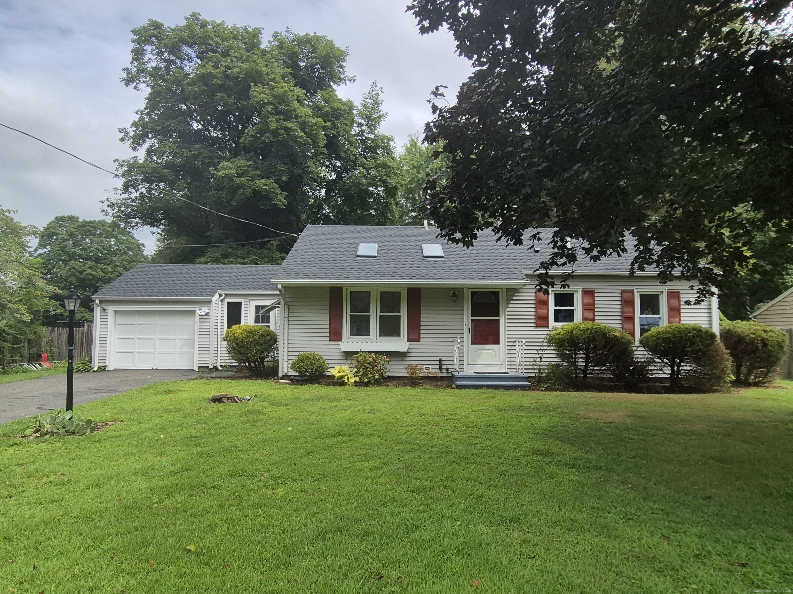 2 Dixon Road Danbury CT 06811