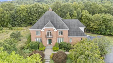 40 Donna Drive Burlington CT 06013